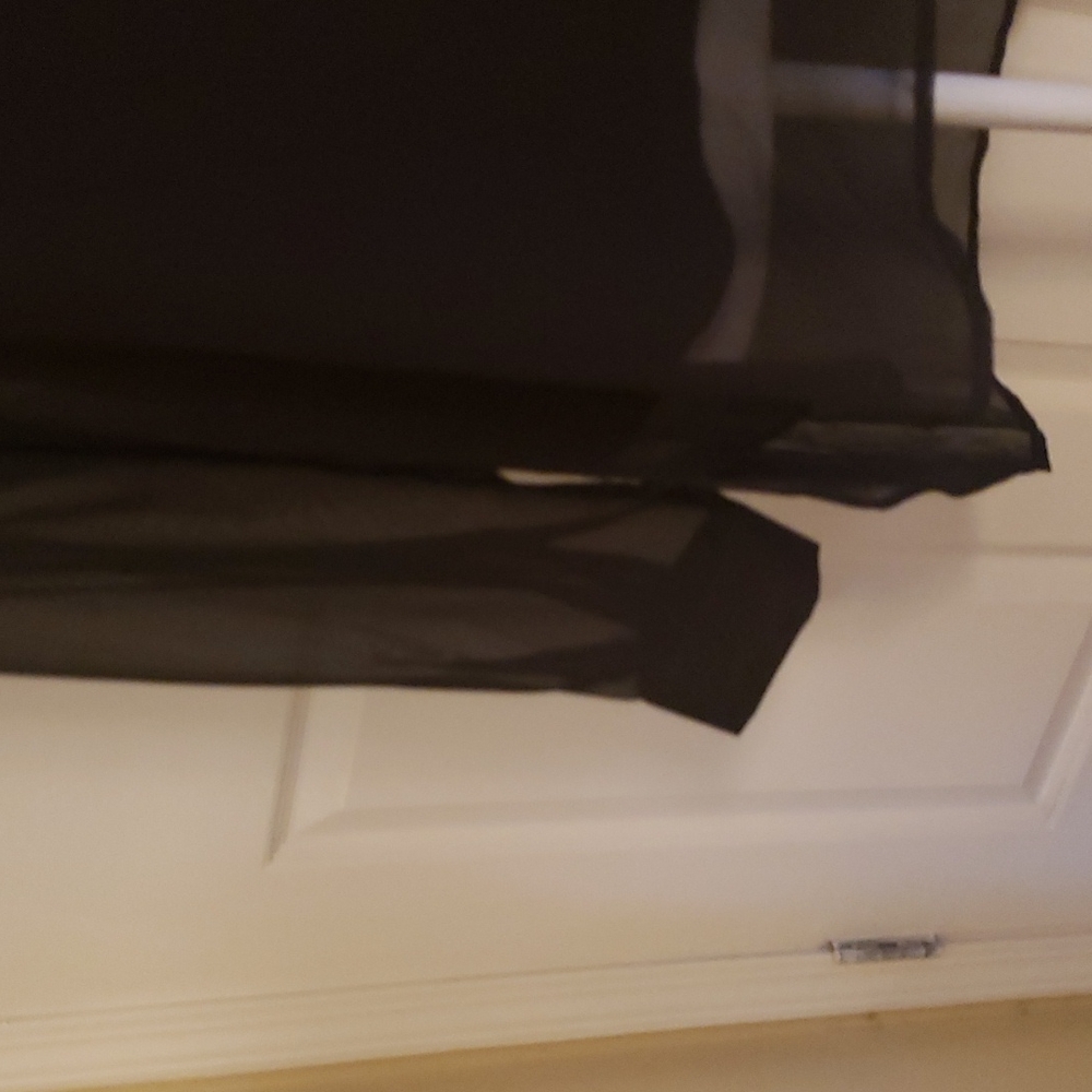 Vince Camuto Black V Neck top - Picture 3 of 9